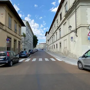 https://adrihome.it-tuscanyhotel.com