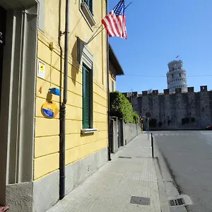 Albergue Tower