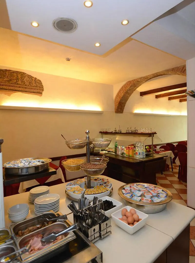 Hotel Mantegna Stazione Mantua