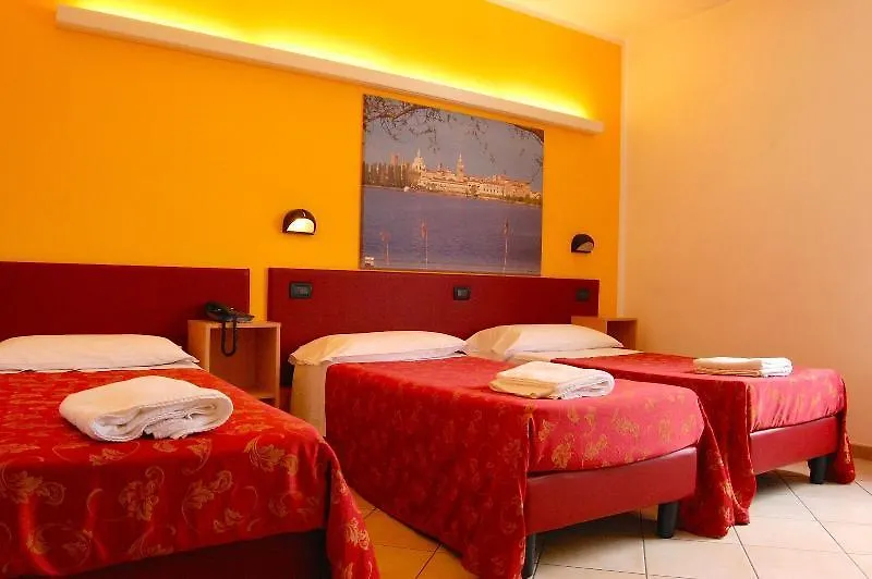 Hotel Mantegna Stazione Mantua Italië