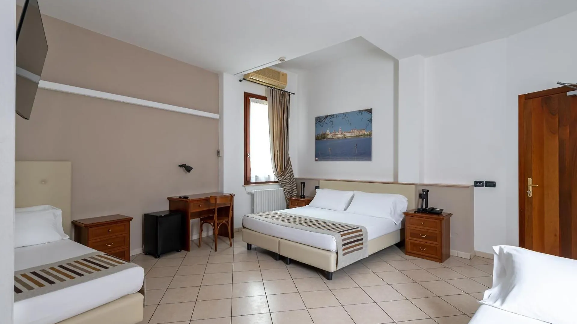 Hotel Mantegna Stazione Mantua