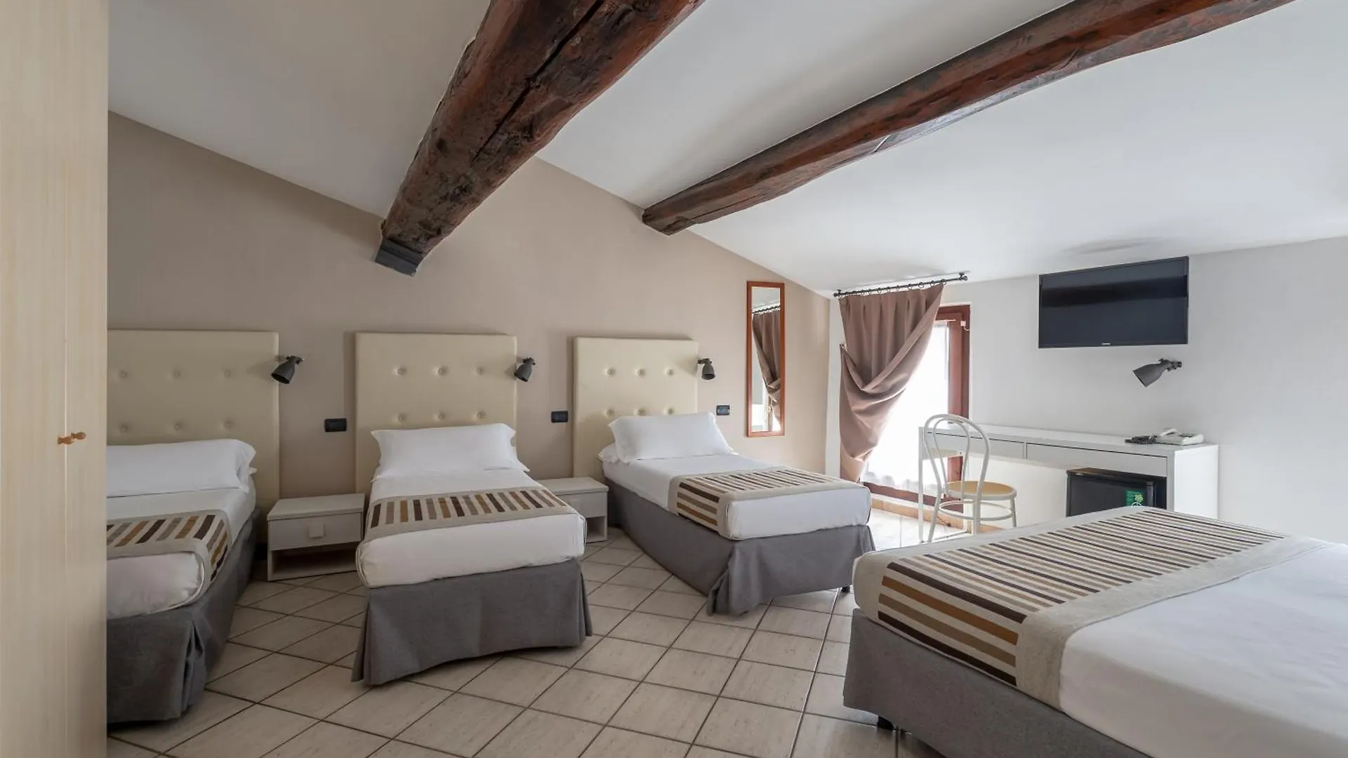 Hotel Mantegna Stazione Mantua