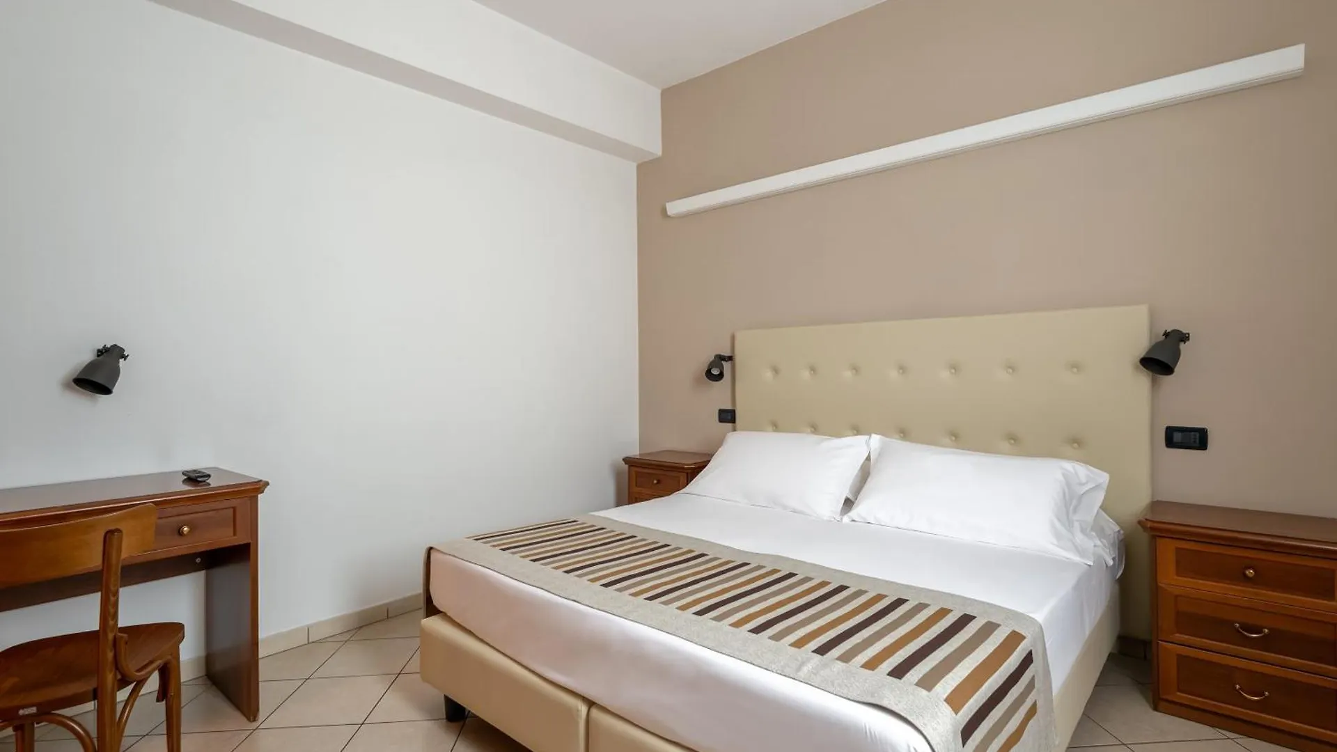 Hotel Mantegna Stazione Mantua