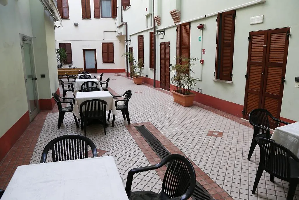 Hotel Mantegna Stazione Mantua