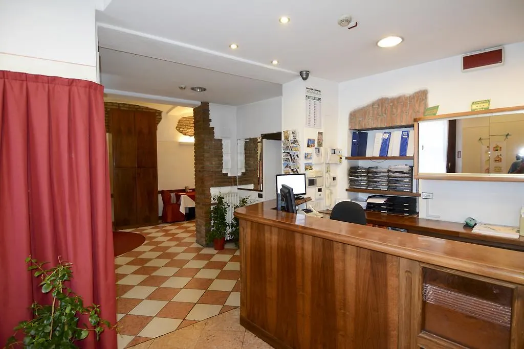 Hotel Mantegna Stazione Mantua