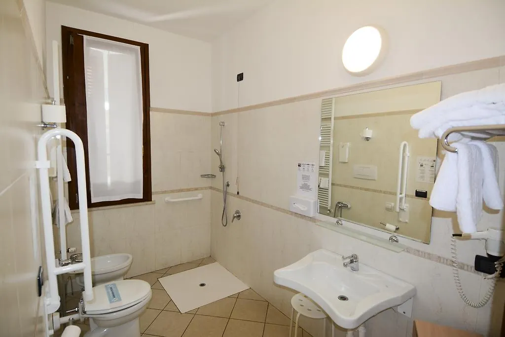 Hotel Mantegna Stazione Mantua